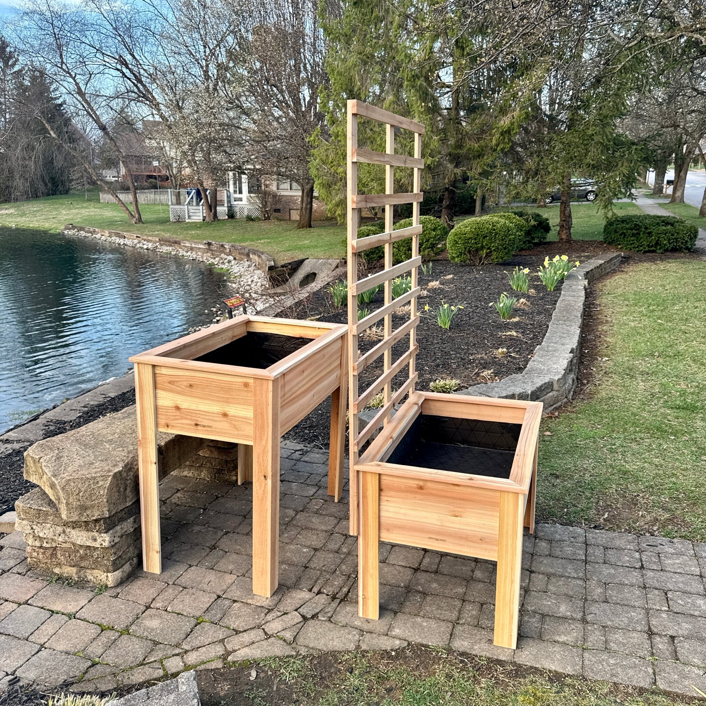 Elevated Garden Bed 24" tall (with 48" tall Trellis) 6' total height
